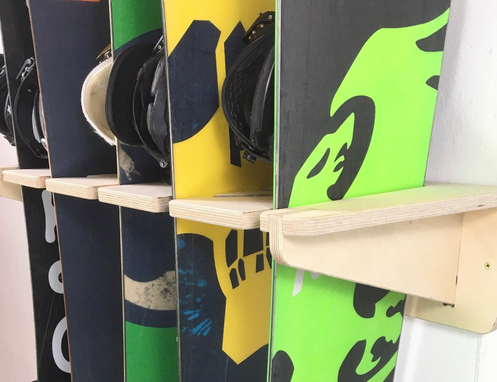 THE PONDEROSA snowboard wall rack